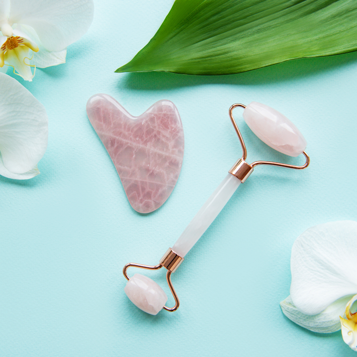 Facial Quartz Roller – Glow Naturally with Rose or Green Quartz Energy