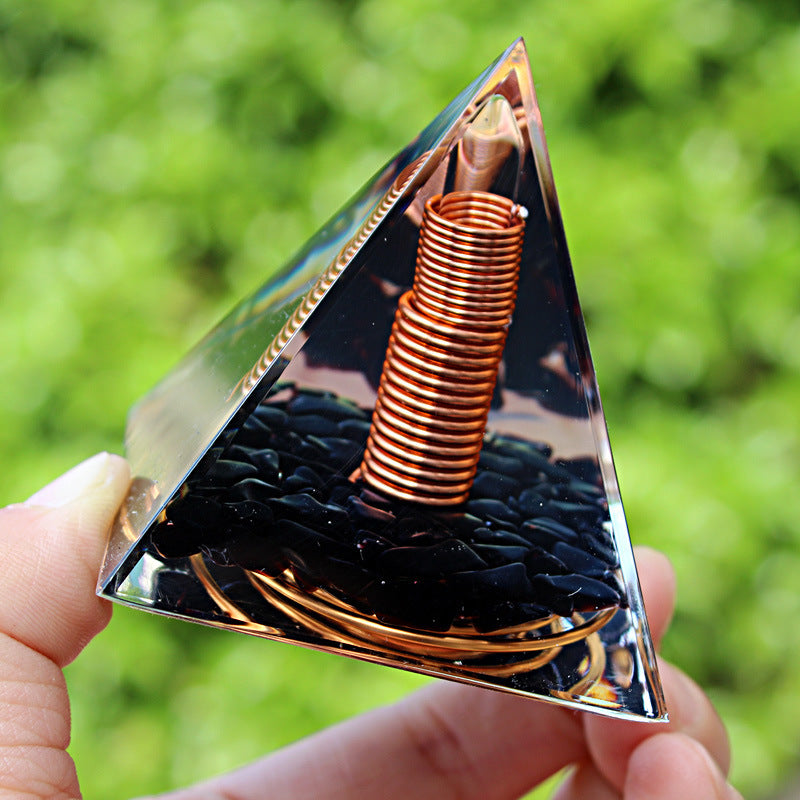 Energetic Crystal & Copper Pyramid – 6 cm